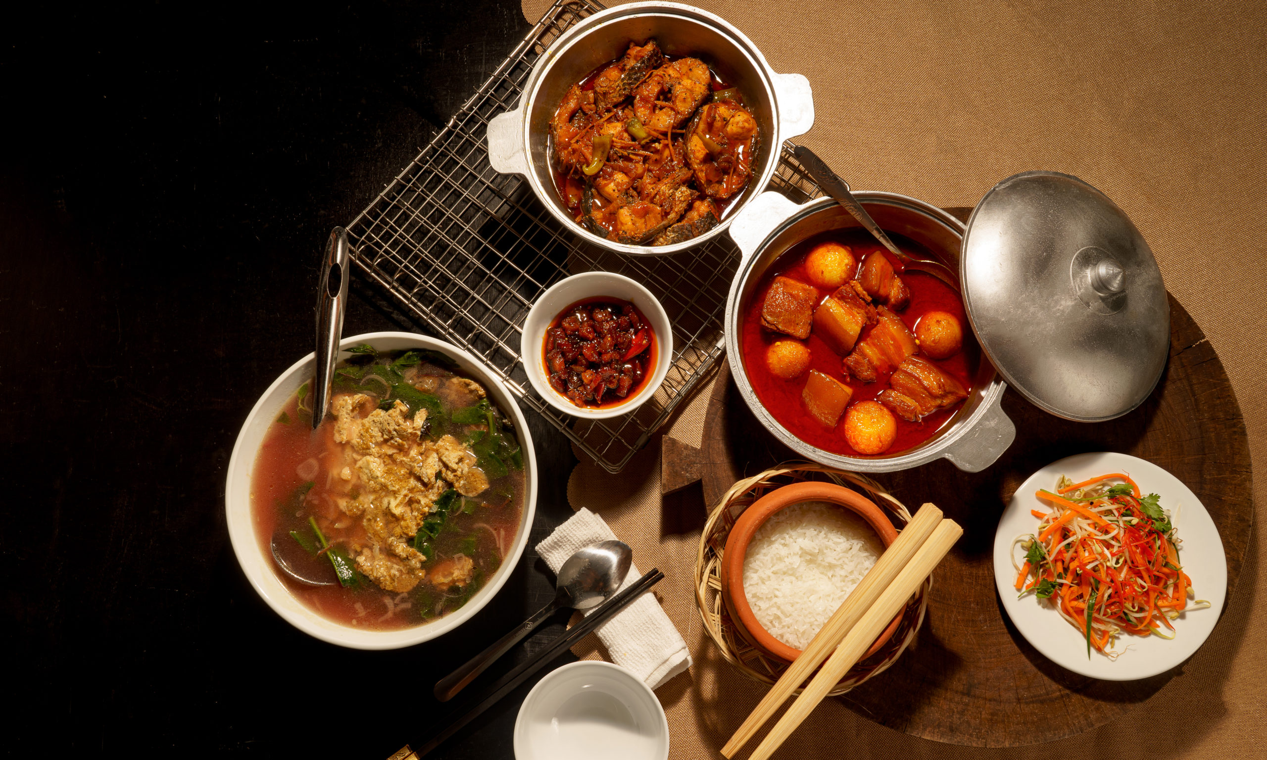 Cơm niêu ngon và yếu tố tạo nên hương vị Việt- Cơm niêu Đồng Hới.